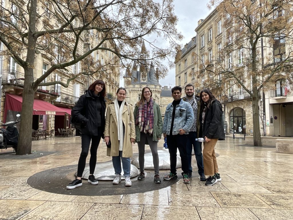 people in a walking tour in Bordeaux